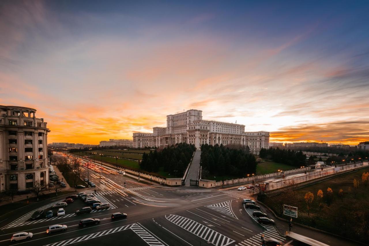 Sunsets At The Palace * Bucharest